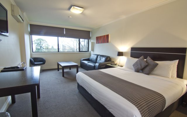 Commodore Regent Launceston