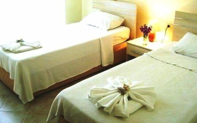 Royal Heights Adabuku 3 Bedrooms Villa