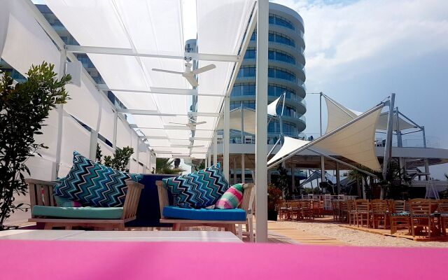 White Tower Mamaia
