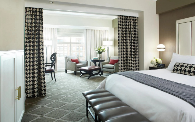 Hotel Commonwealth