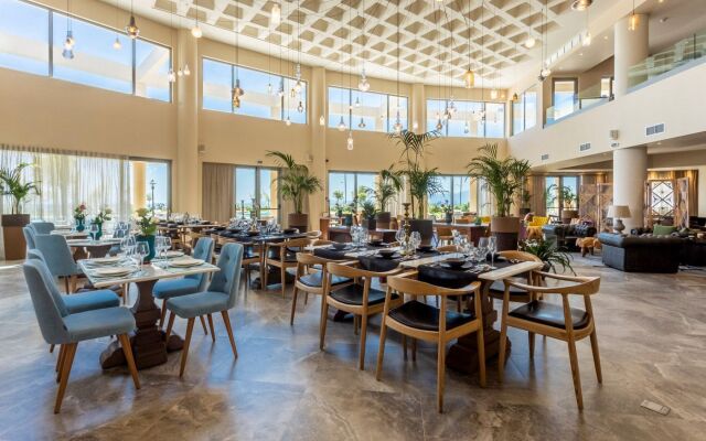 Elysian Luxury Hotel & Spa