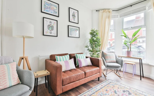 Stunning 2 Bedroom Cardiff Bay House