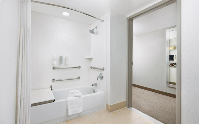 Hampton Inn Naples Central