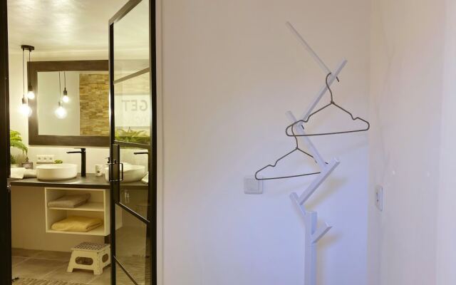 Tipi Lounge and breakfast