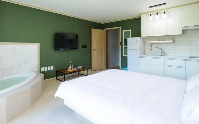 Yeosu Sora Noeul Pension