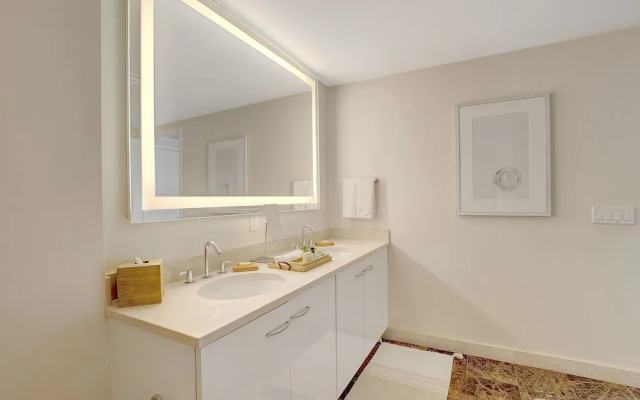 Private Residences at Q Club