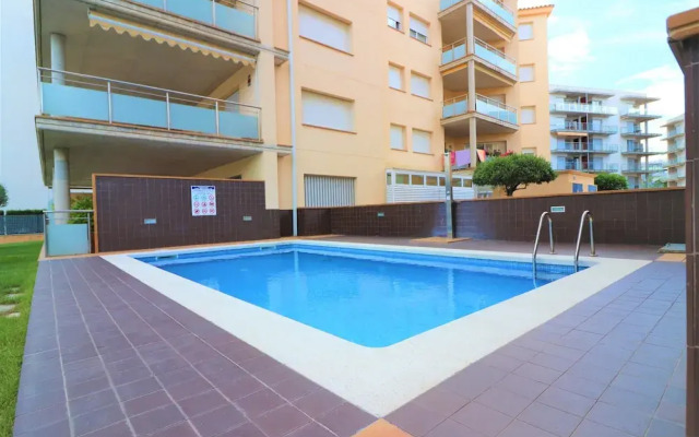 Apartment With Scenic View
