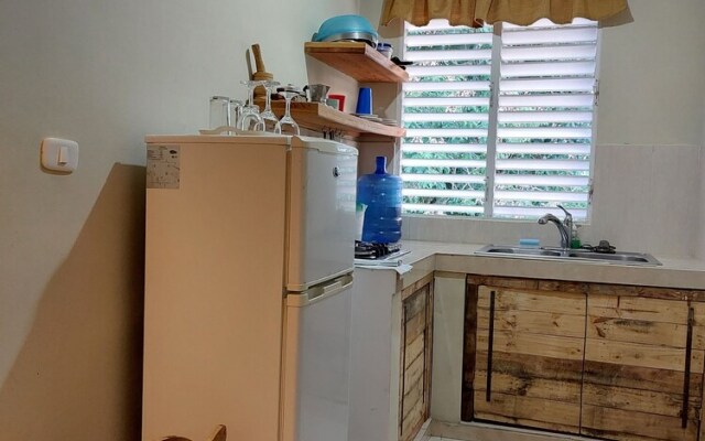 Quiet Studio - Apartment 4 in Villa Coconut