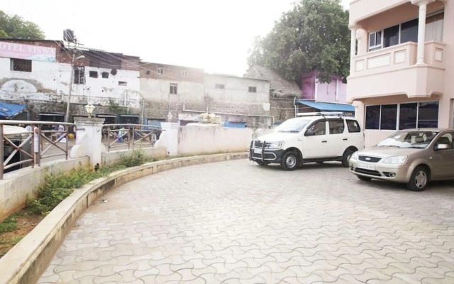 Hotel Shivas Residency