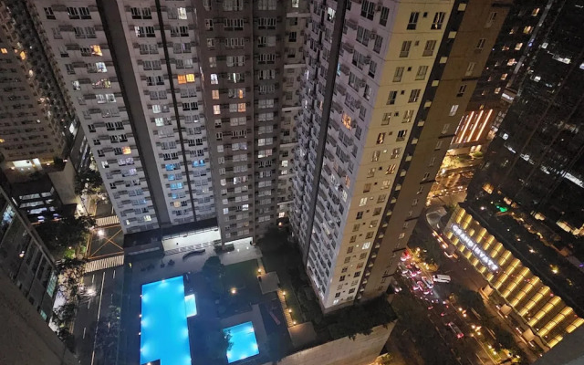 One Uptown Residence