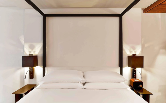 Le Metropolitan Paris Tour Eiffel, a Tribute Portfolio Hotel