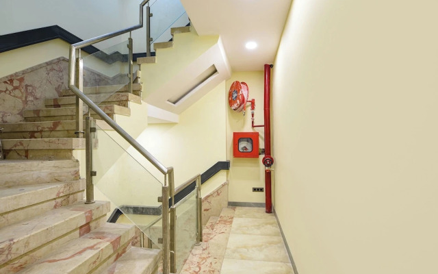 Fabhotel Yash Residency