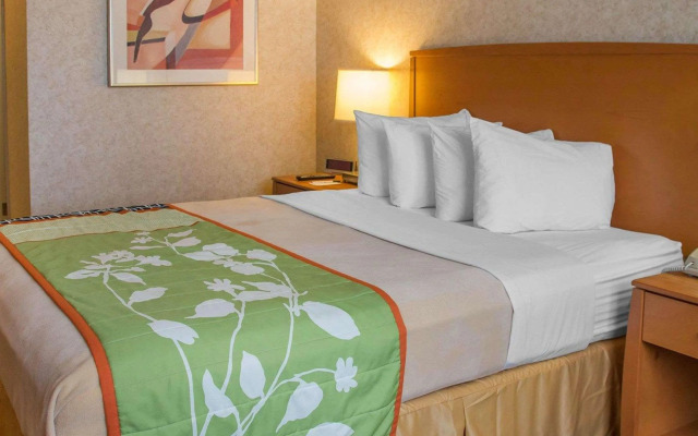 Quality Inn and Suites Winnipeg