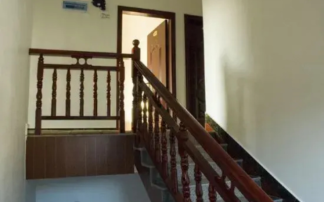 Moon Hill House