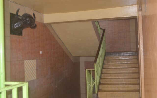 Location Plaza Restaurant