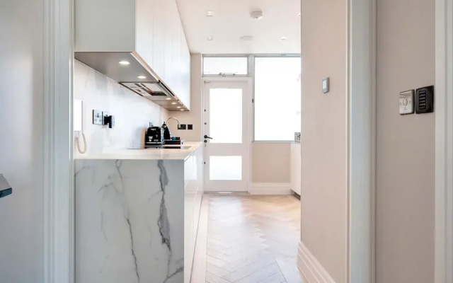 Regents Park Penthouse