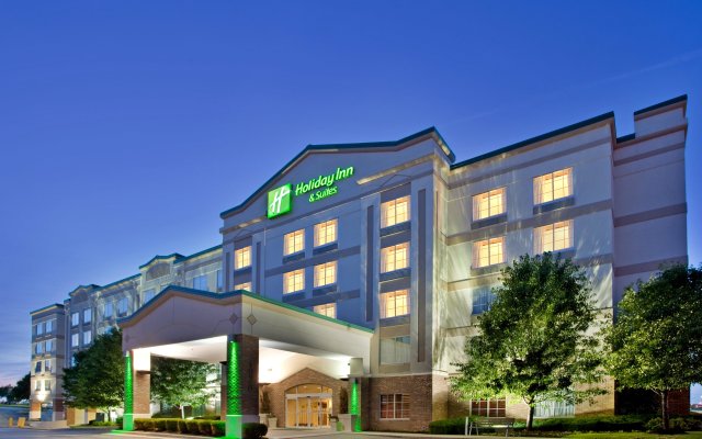 Holiday Inn Hotel & Suites Overland Park - Convention Center, an IHG Hotel