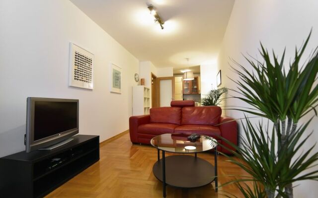 Botanic Apartment