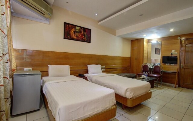 Hotel Rajsangam International