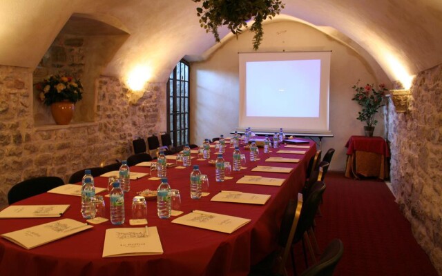 Hostellerie Le Beffroi