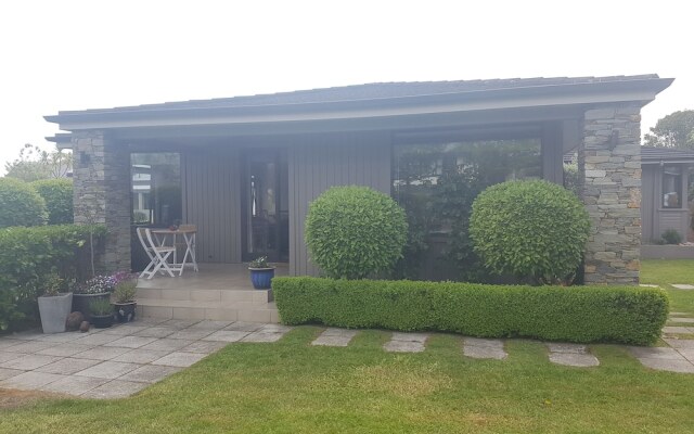 R&R Retreat
