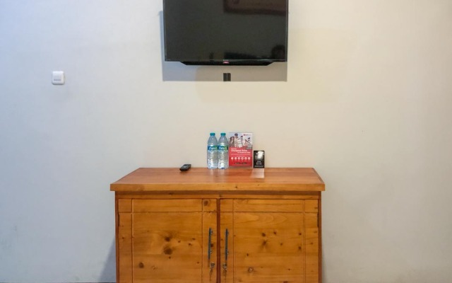 RedDoorz Syariah near Batu Night Spectacular 2