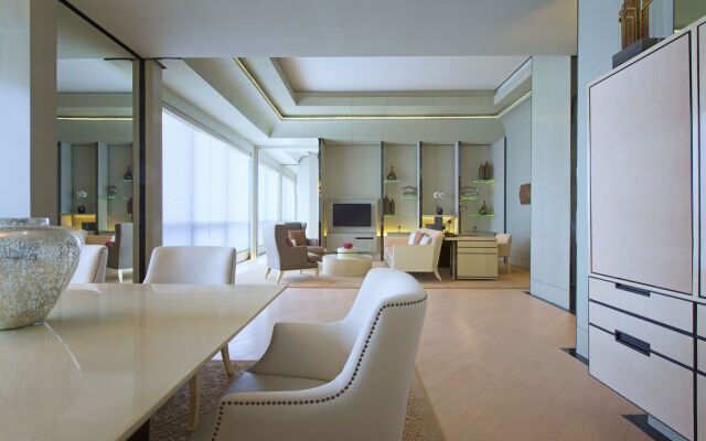 Keraton at The Plaza, The Unbound Collection by Hyatt
