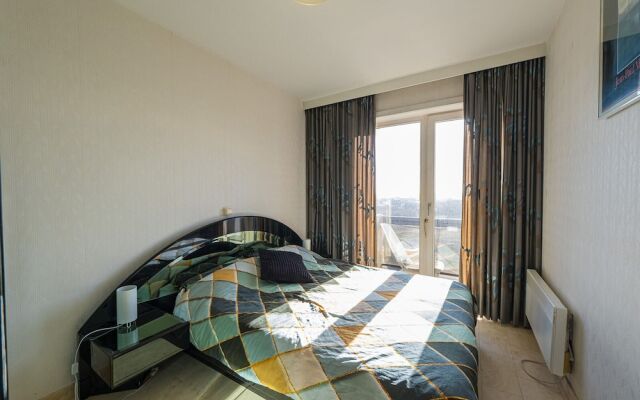 Flat in Koksijde With Sea Views