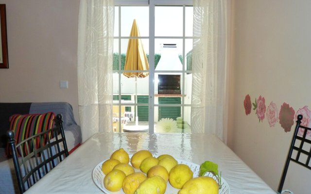House With 2 Bedrooms in Vila Nova de Cacela, With Enclosed Garden and Wifi - 300 m From the Beach