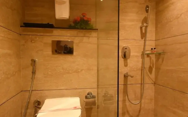 Emerald Clarks Inn Suite