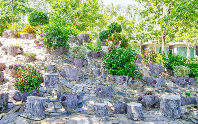 Thaiasia Goldensea Resort