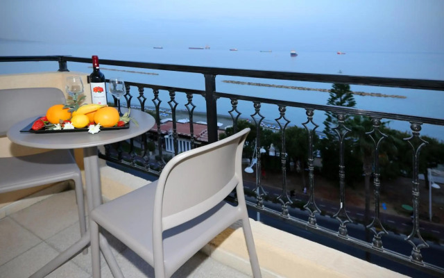 Pier Beach Hotel Apartments
