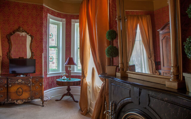 The Cornstalk Hotel
