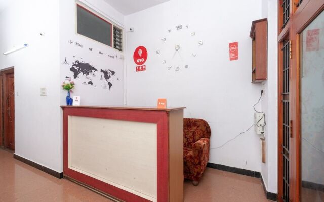OYO 16645 Hotel Grand Palace