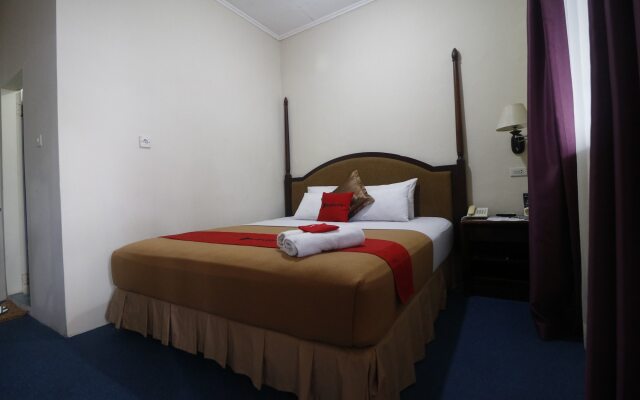RedDoorz Plus @ Jalan Raden Intan Lampung