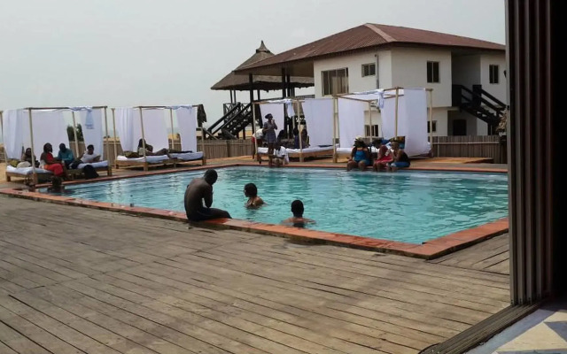 Pop Beach Club