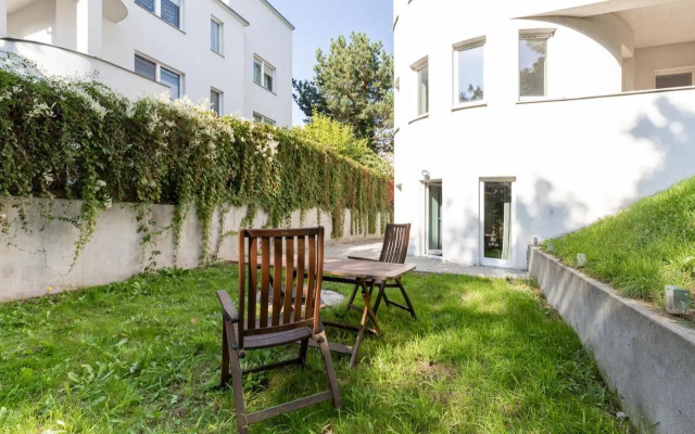 Rezydencja Lipowa 18A