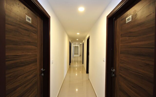 Capital O 11927 Varcity Imperium