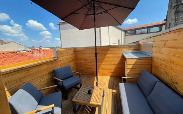 Coworking House - Quiet With Rooftop