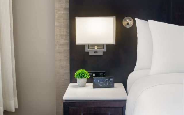 Crowne Plaza Kitchener-Waterloo by IHG