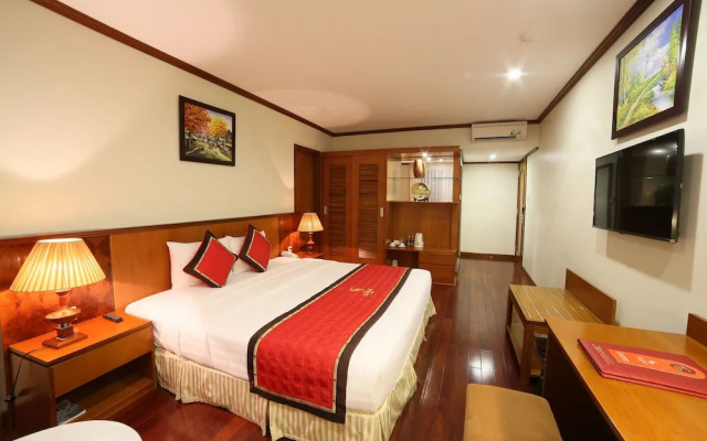 Sunny Hotel