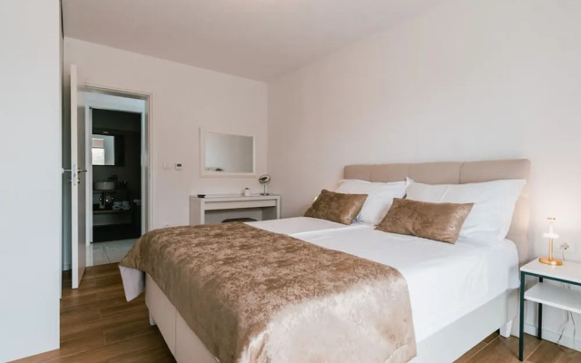 Villa Felicity B4