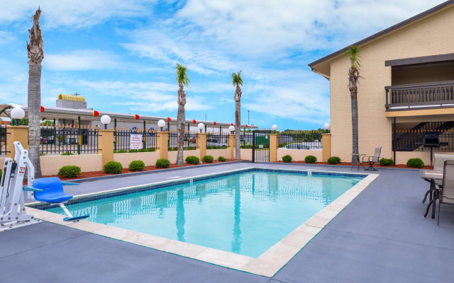 Americas Best Value Inn West Columbia