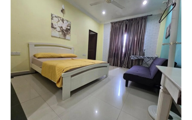 Hotel O Villa Impiana – Guest Rooms – Kampung Perupok