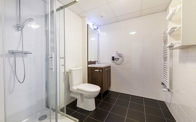 Adonis Dijon Maison Internationale