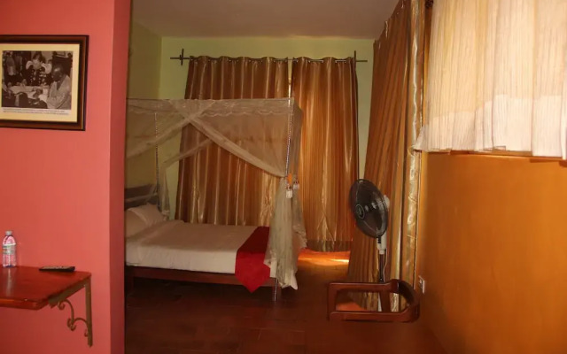 Saltek Forest cottages
