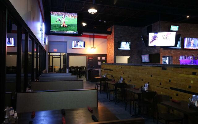 Rodeway Inn McPherson East