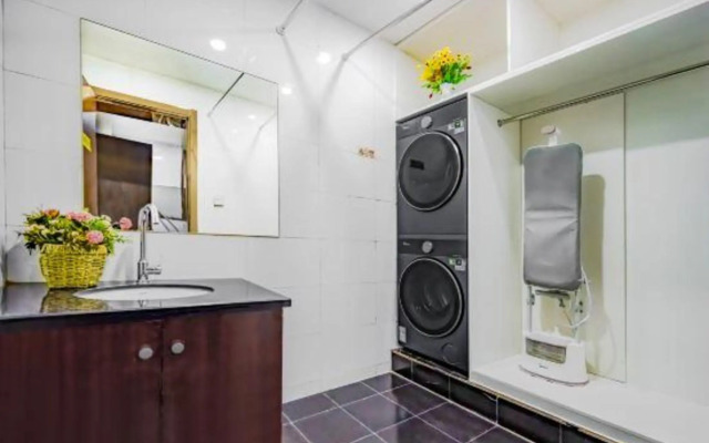 Good Home Hotel (Corps No. 2 Middle School Autonomous Region Party School Branch)