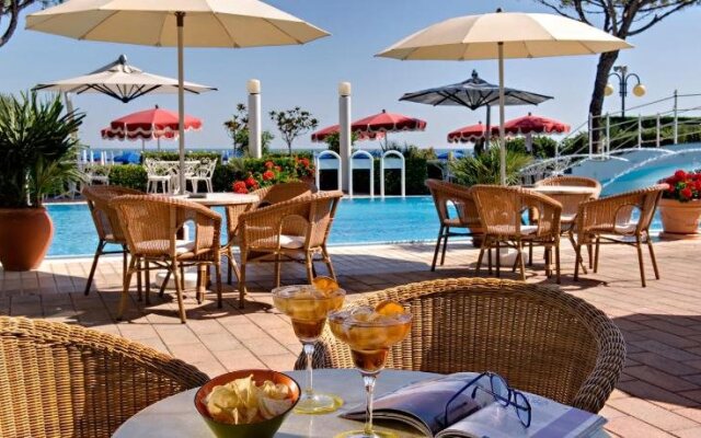 Ruhl Beach Hotel