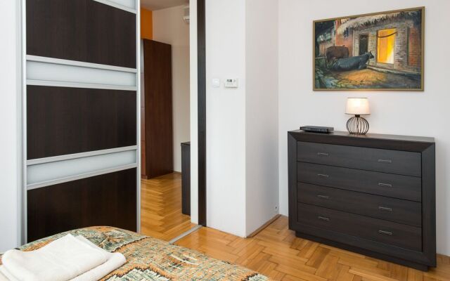 Sunday Morning Apartments